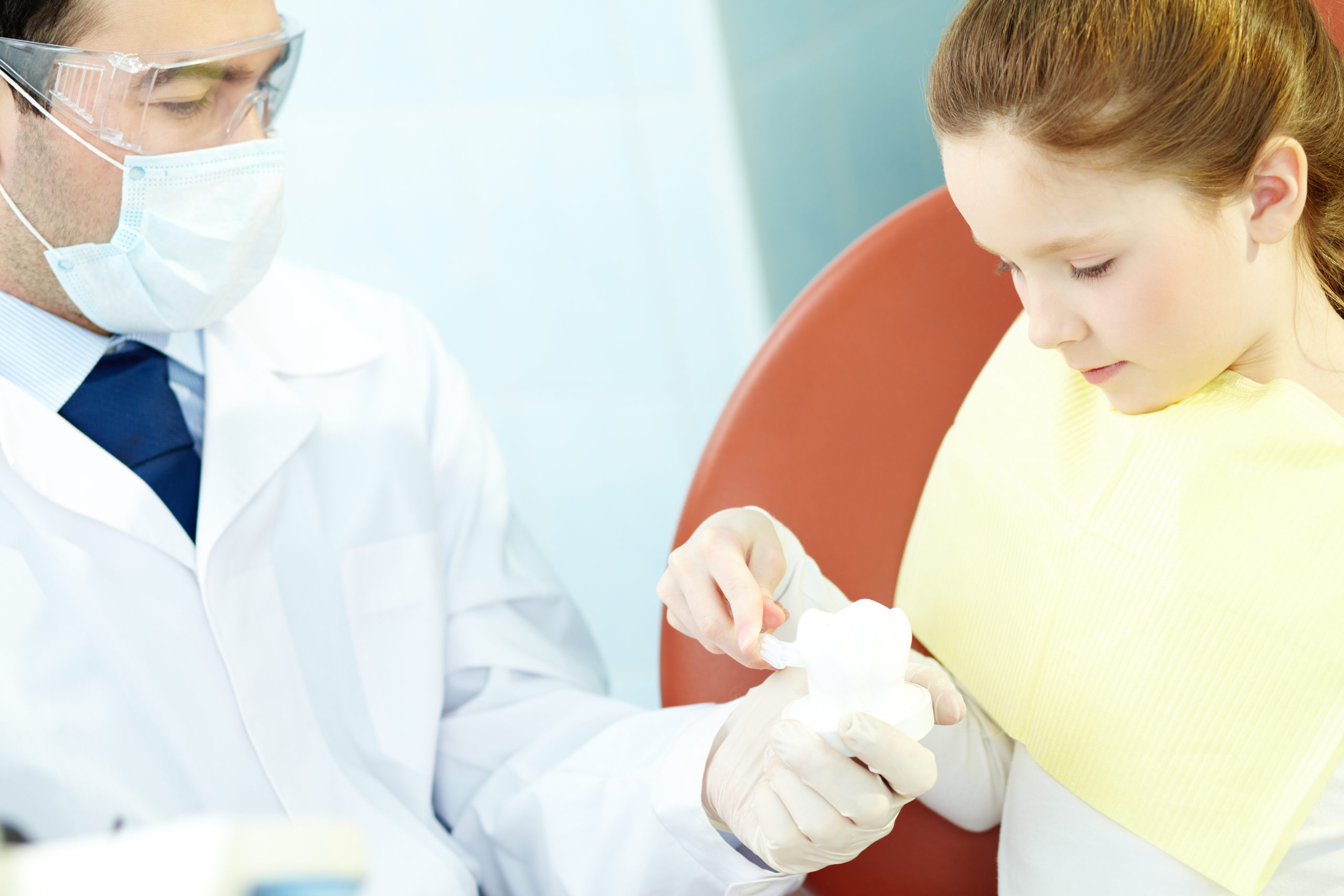 How to Choose the Right Pediatric Dentist